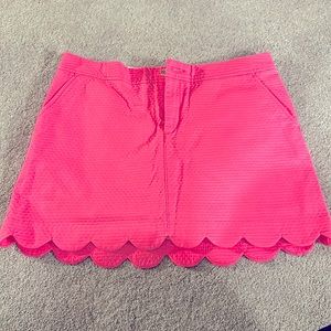 Lilly Pulitzer squort size 6 scalloped edge